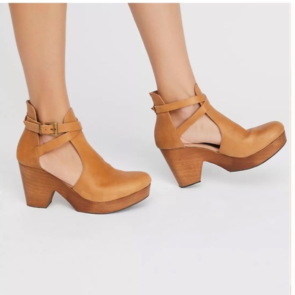 Free People Cedar Clog Natural Tan Brown Leather EU 38.5 US 8.5 NWB